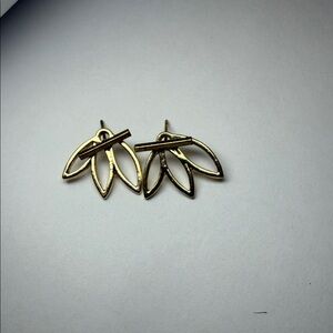 Elegant Gold Leaf Earrings